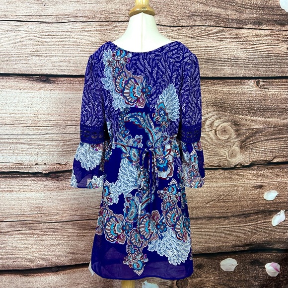 SOLD 🛍️ Iz Byer Girl's Multicolored Boho Eyelet Embroidered Bell Sleeve Dress - Picture 6 of 7